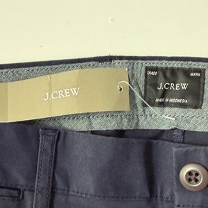 J. Crew Men’s Flat Front Shorts Navy